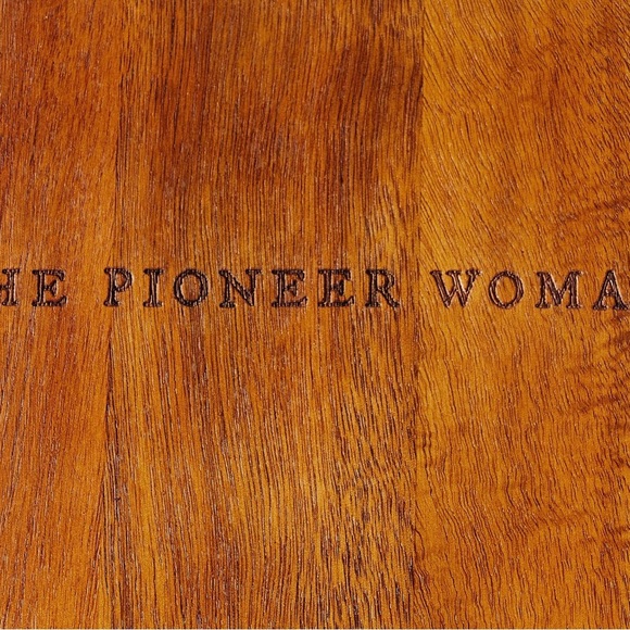 Wooden Scallop Heart Charcuterie Tray, 13" x 12" - Picture 4 of 6